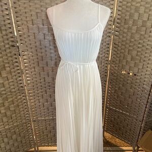 Rachel - White Pleated Midi Dress LARGE (NWT)